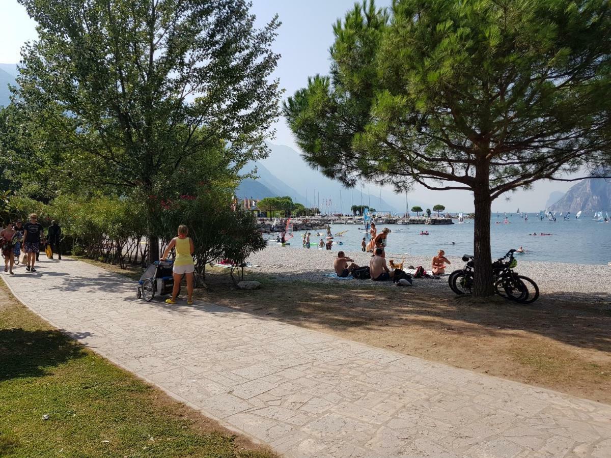 Torbole Lake Front Torbole Sul Garda Kültér fotó
